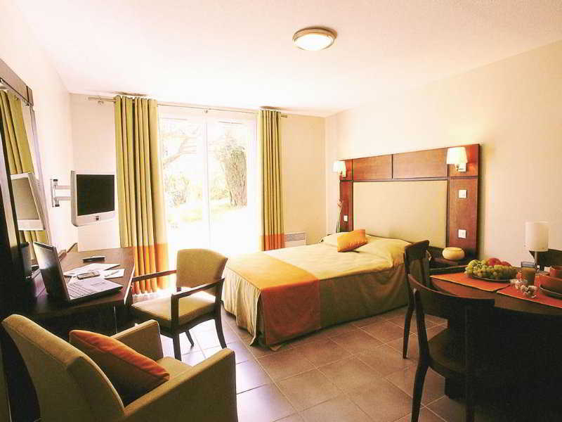 Hotel Residence Les Pins Galants Тунефей Екстериор снимка