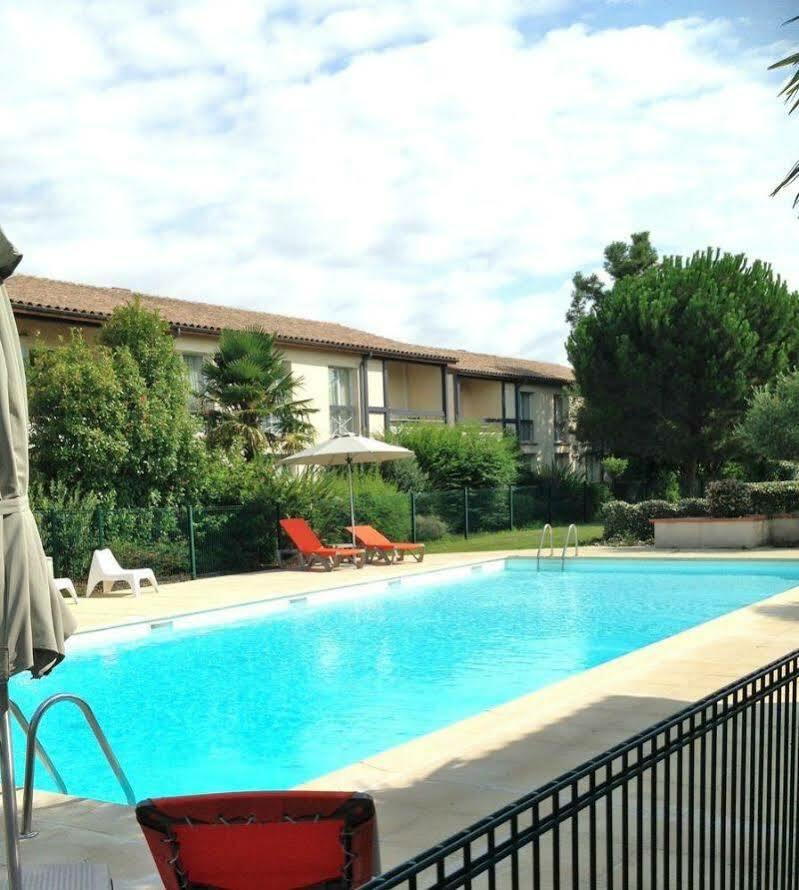 Hotel Residence Les Pins Galants Тунефей Екстериор снимка